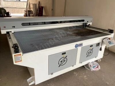 Çift Kafa 220X330Cm Lazer Kesim Makinesi 130-150W Tuplu