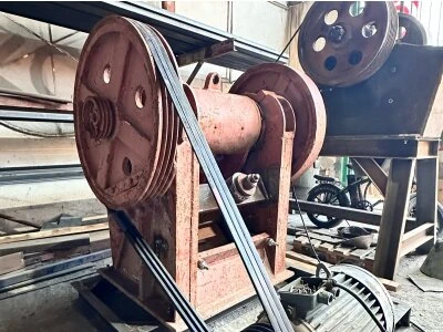 60’Lık Çeneli Kırıcı ( Konkasör )