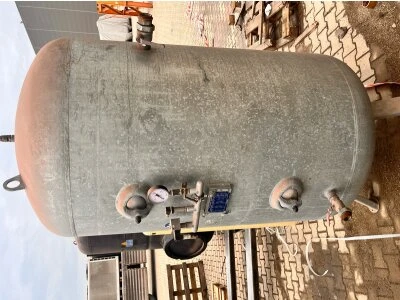 İngersoll Rand 37 Kw Vidalı Kompresör + Hava Kurutucu + 2.000 Litre Hava Tankı